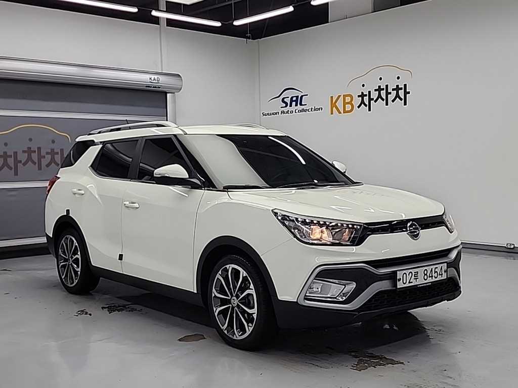 Ssangyong Tivoli - Vista 4