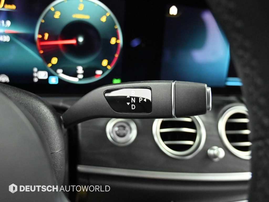 Mercedes Benz E class - Vista 9