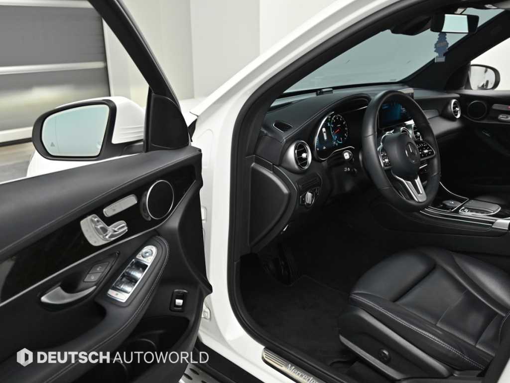 Mercedes Benz GLC Class - Vista 11