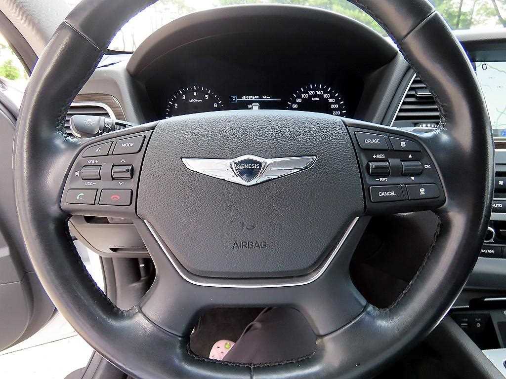 Genesis G80 - Vista 8