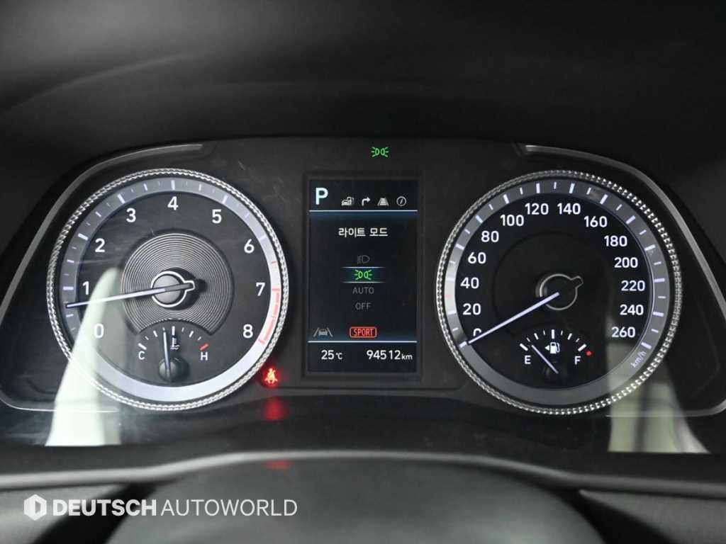 HYUNDAI Sonata - Vista 8