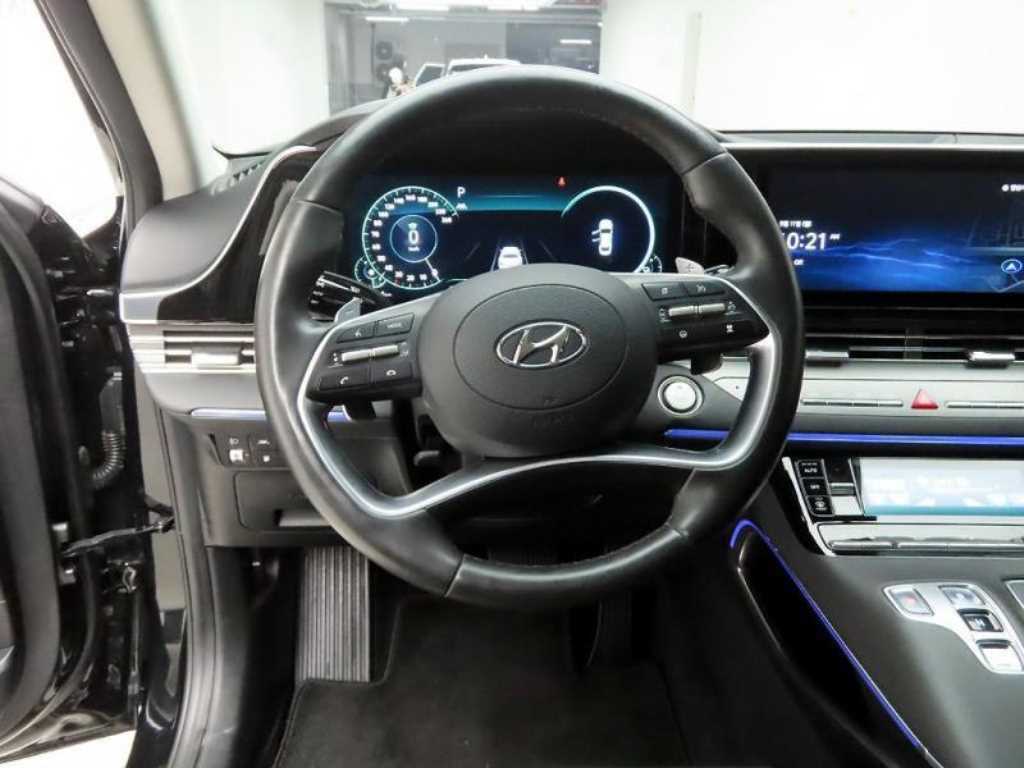 HYUNDAI Grandeur - Vista 7
