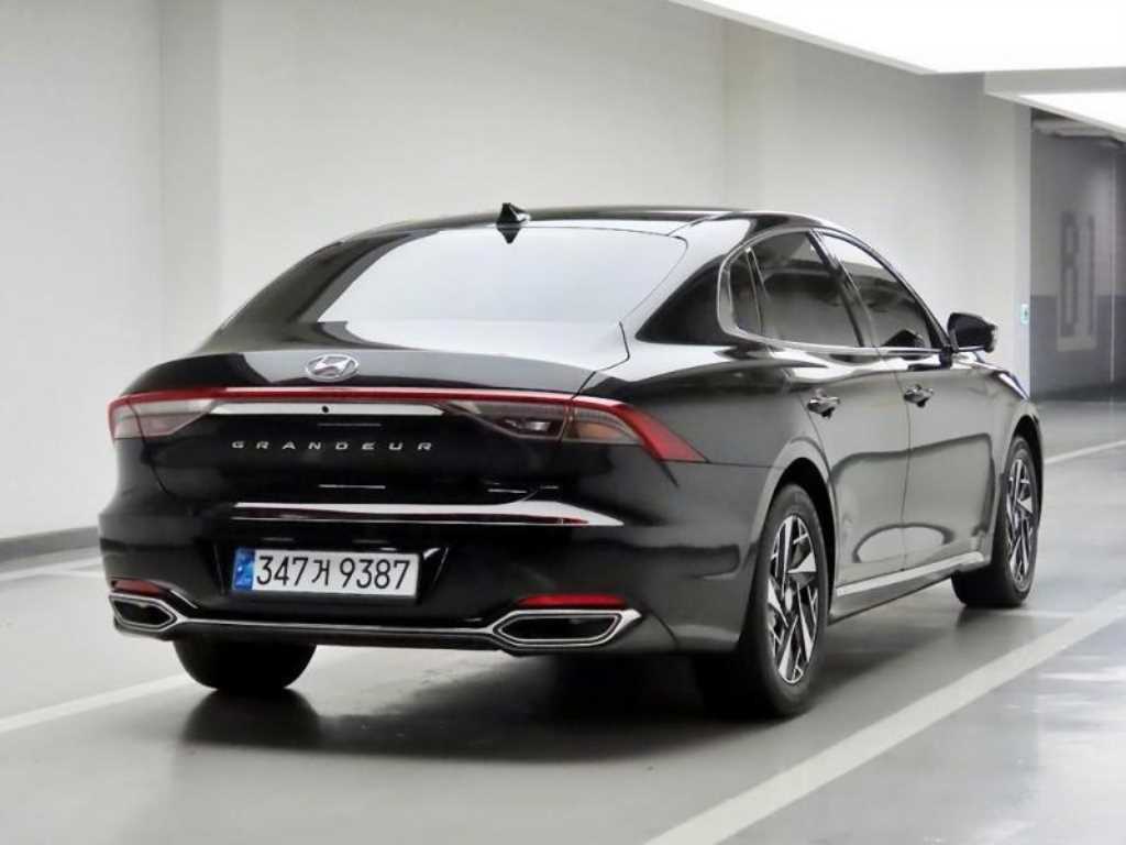 HYUNDAI Grandeur - Vista 4