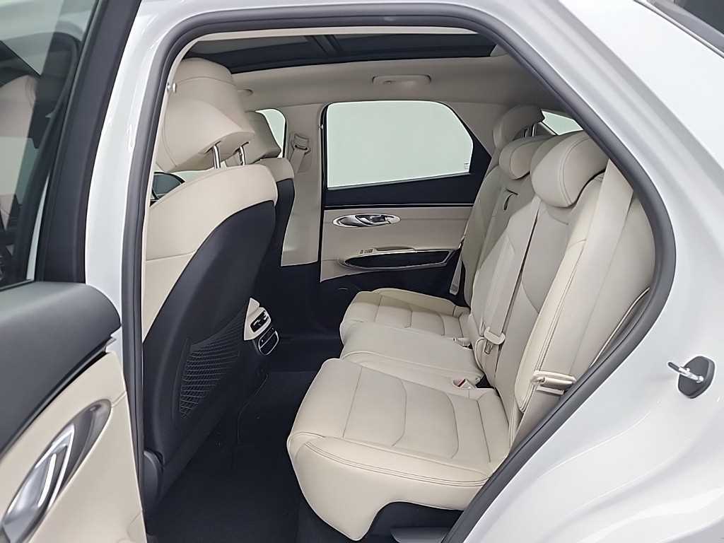 Genesis GV70 - Vista 12