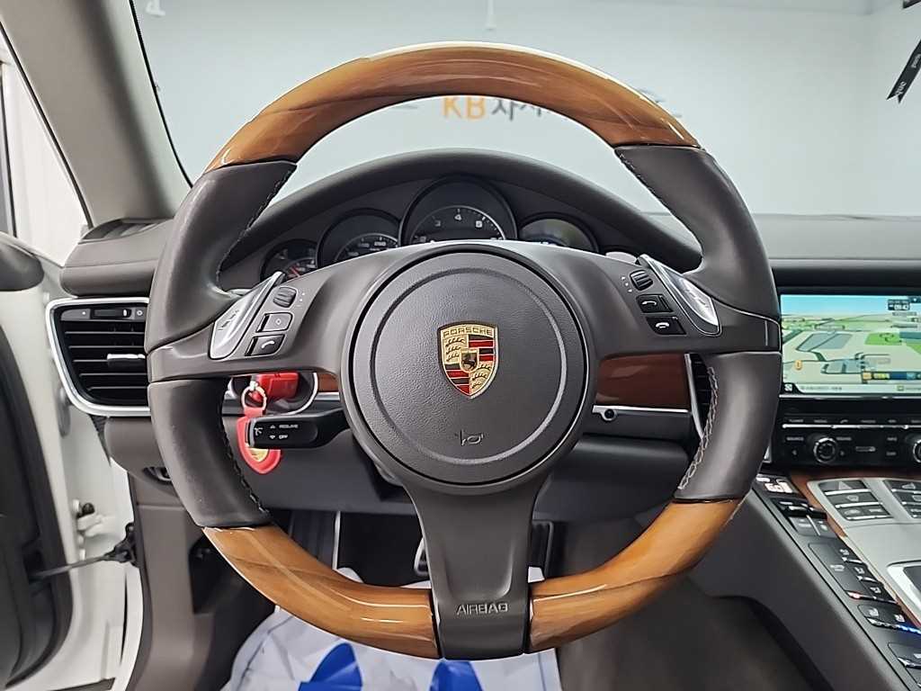 Porsche Panamera - Vista 9