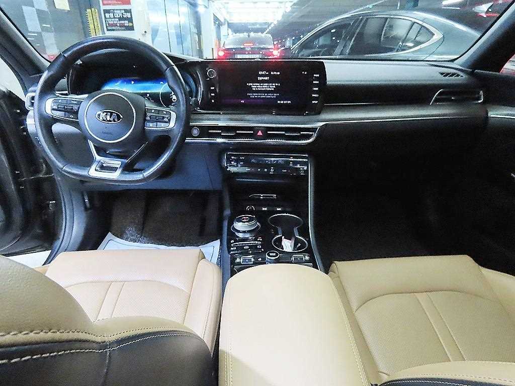 KIA K5 - Vista 10