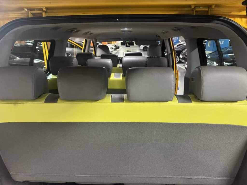 HYUNDAI Starex 2019 Amarillo - Importación desde Corea - HF Imports Iquique - Foto 19
