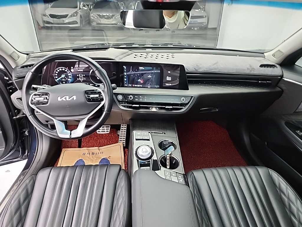 KIA K8 - Vista 7
