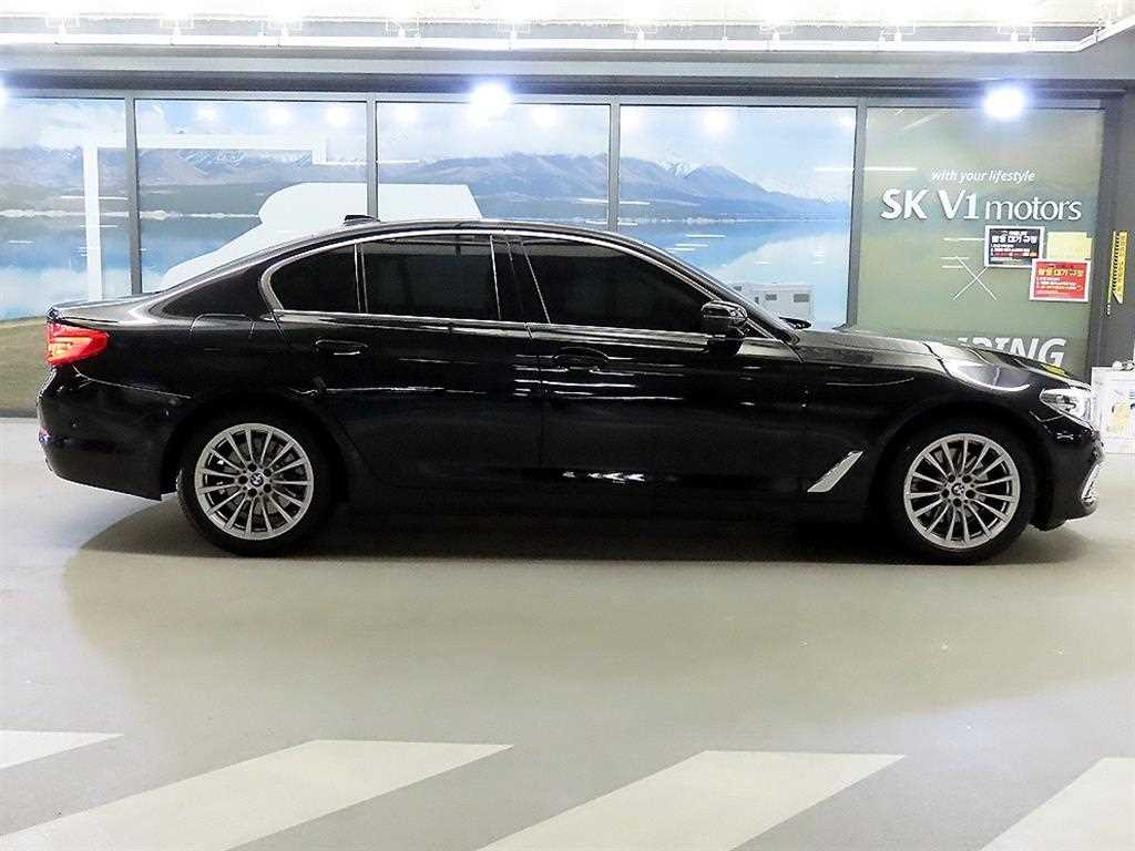 BMW 5 Series - Vista 3