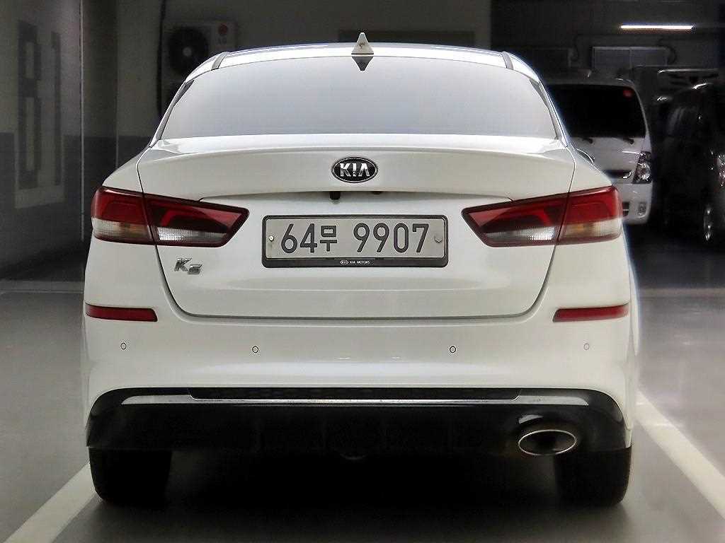 KIA K5 - Vista 3