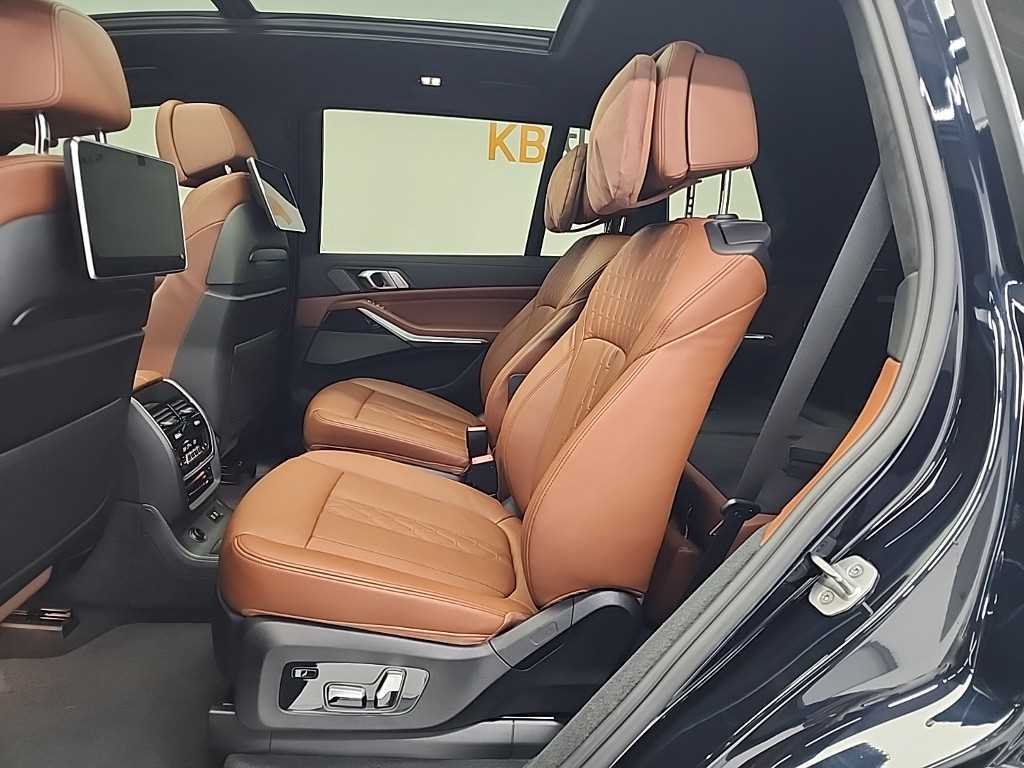 BMW X7 - Vista 12