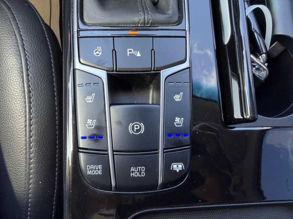 KIA K7 - Vista 10