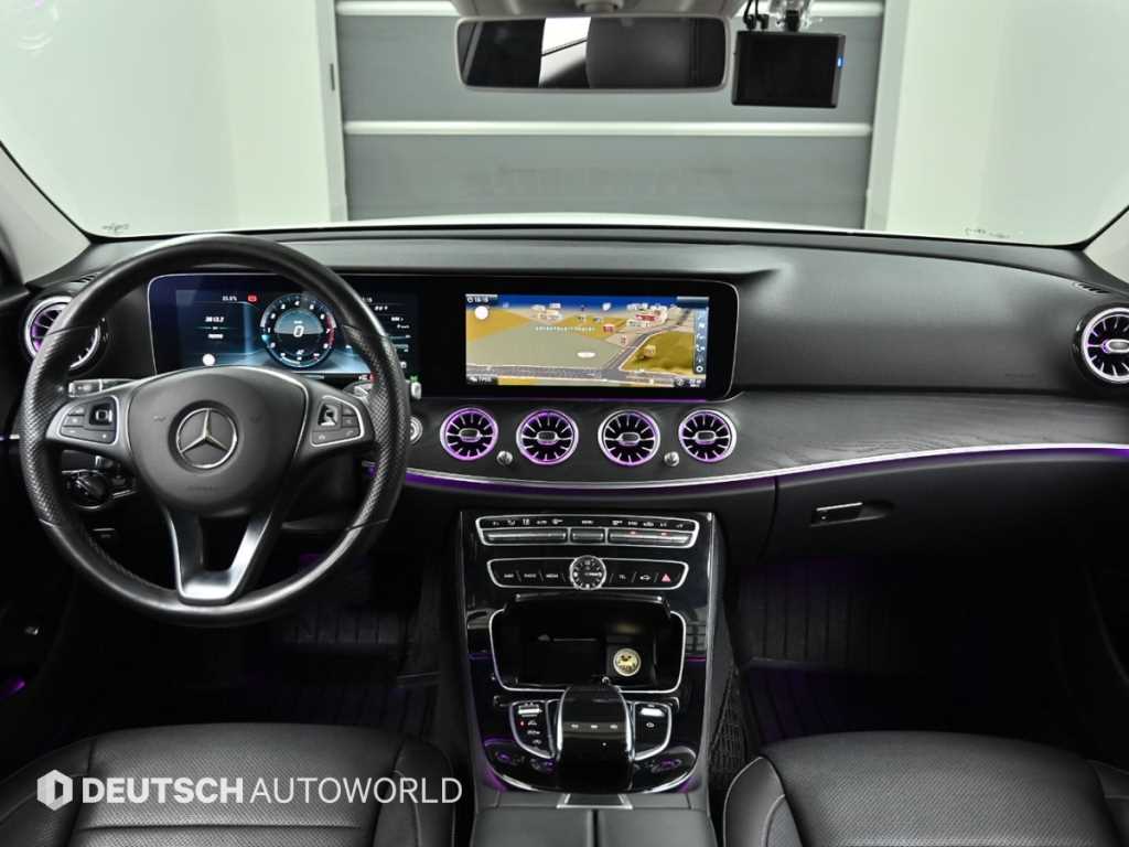 Mercedes Benz E class - Vista 7