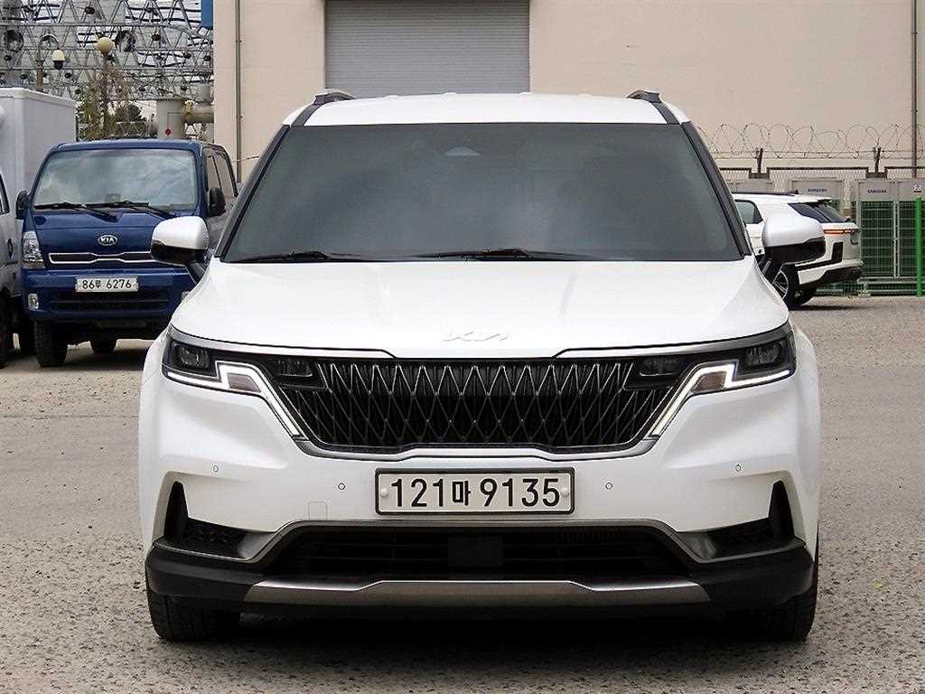 KIA Carnival 2023 Blanco - Importación desde Corea - HF Imports Iquique - Foto 1