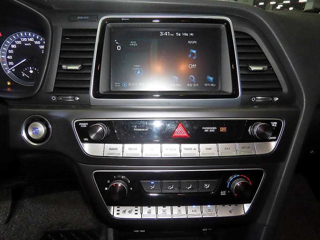 HYUNDAI Sonata - Vista 11