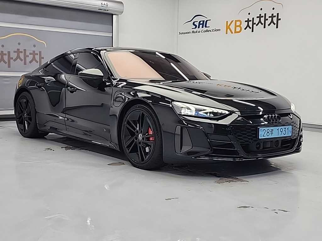 Audi RS e-tron GT - Vista 4