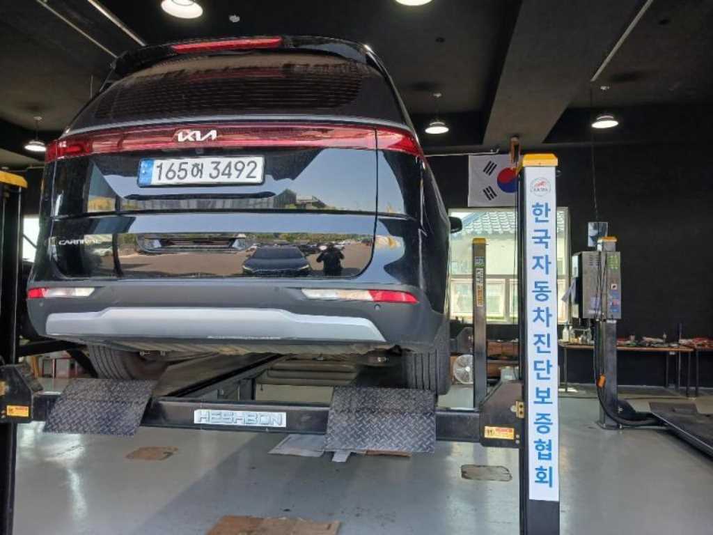 KIA Carnival - Vista 2