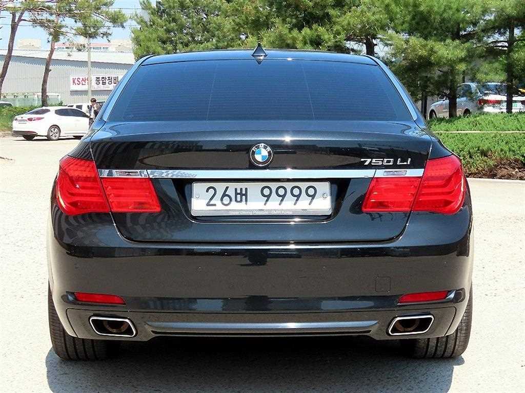BMW 7 Series - Vista 2