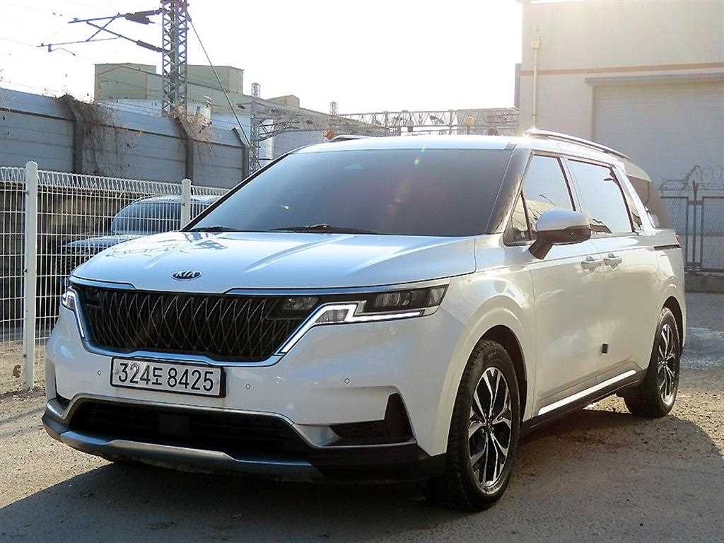 KIA Carnival - Vista 2
