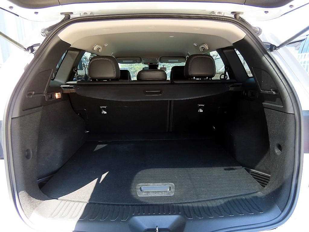 SAMSUNG QM6 2019 Blanco - Importación desde Corea - HF Imports Iquique - Foto 18