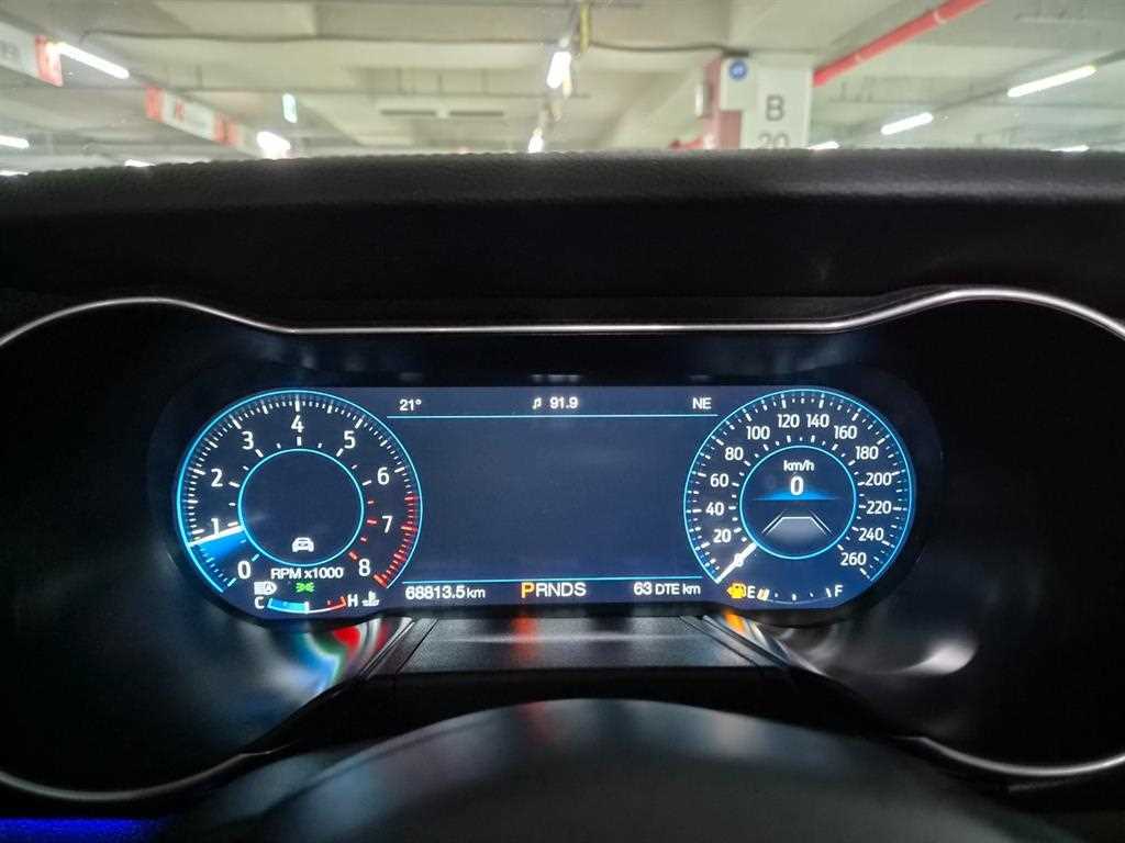 Ford Mustang - Vista 8