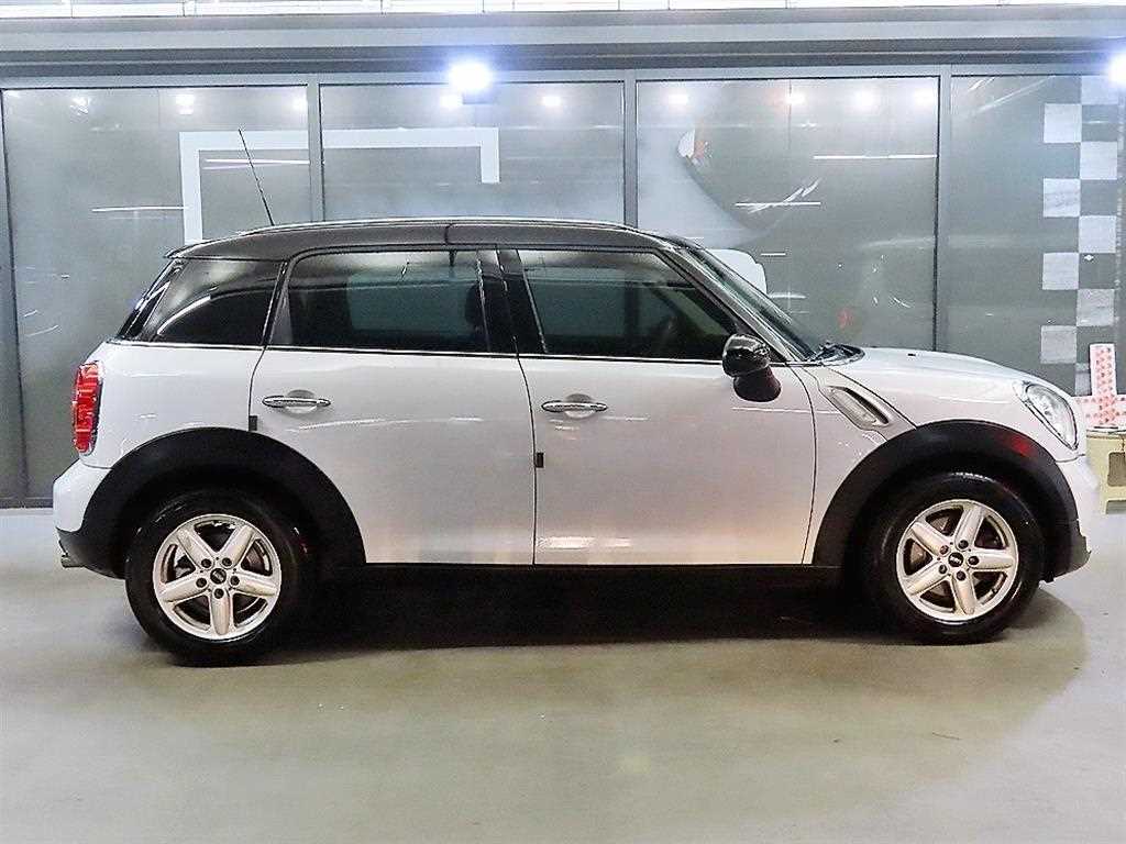 Mini Countryman - Vista 3