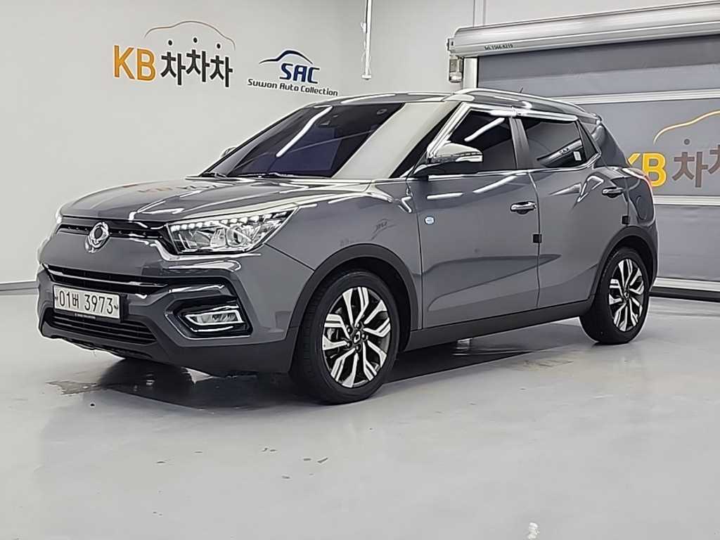 Ssangyong Tivoli 2018 Gris - Importación desde Corea - HF Imports Iquique - Foto 1