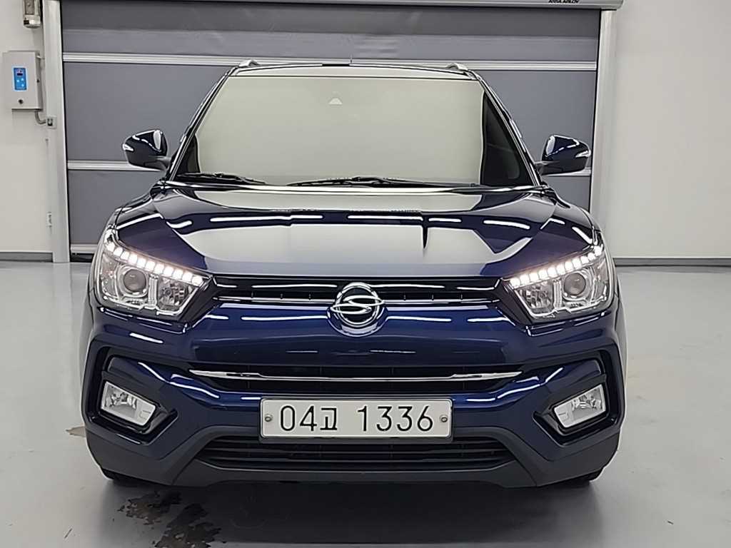 Ssangyong Tivoli 2018 Azul - Importación desde Corea - HF Imports Iquique - Foto 1