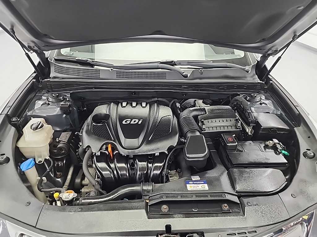 HYUNDAI Grandeur - Vista 5
