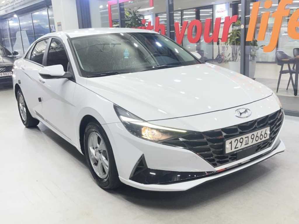 HYUNDAI Avante 2021 Blanco - Importación desde Corea - HF Imports Iquique - Foto 1