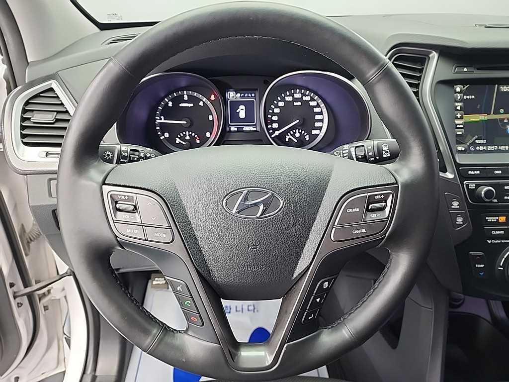 HYUNDAI Santa Fe - Vista 9