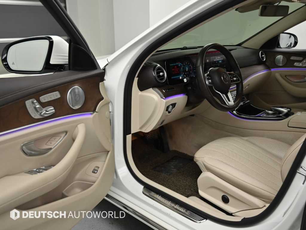 Mercedes Benz E class - Vista 9