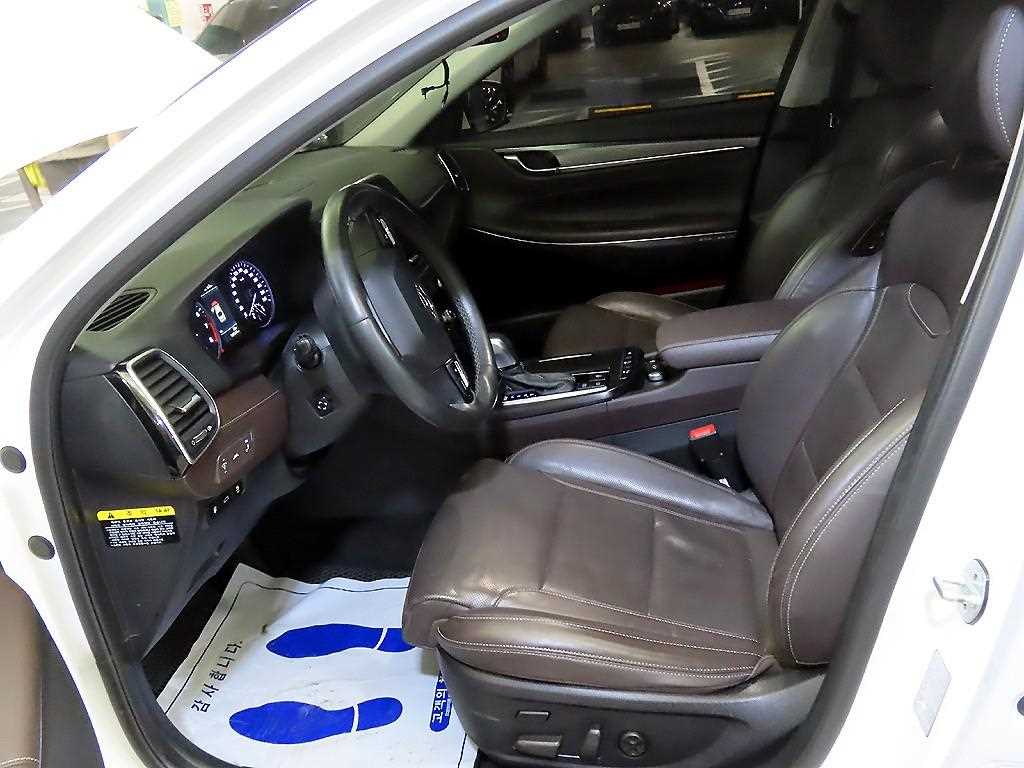 HYUNDAI Grandeur - Vista 6