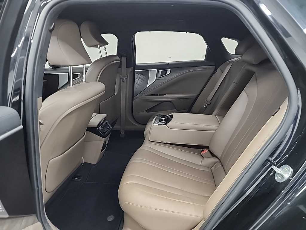 KIA K8 - Vista 12