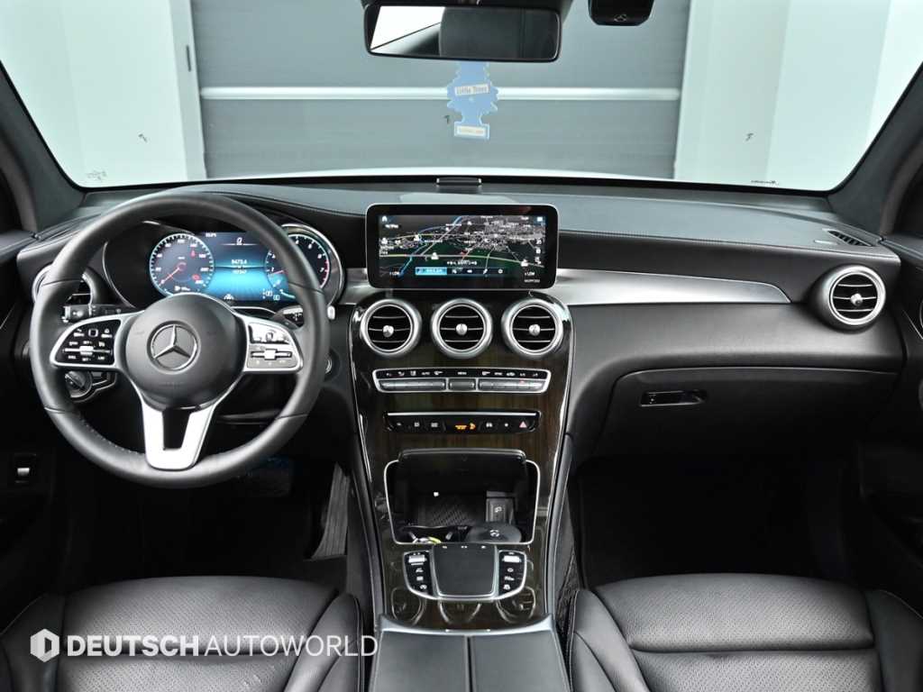 Mercedes Benz GLC Class - Vista 7