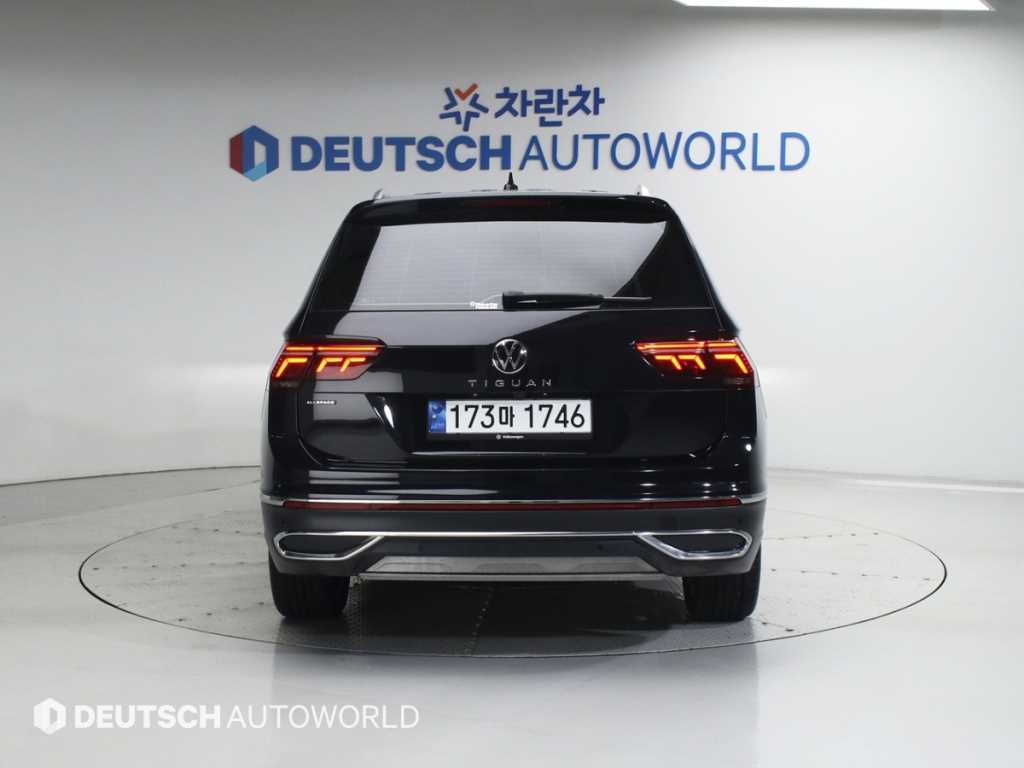 Volkswagen Tiguan - Vista 4