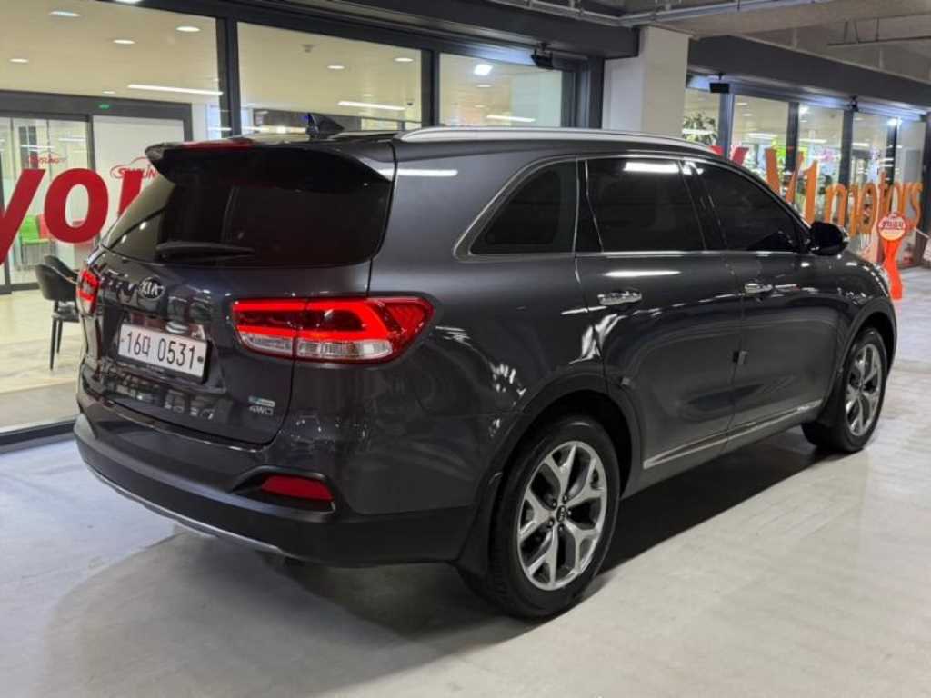 KIA Sorento - Vista 4