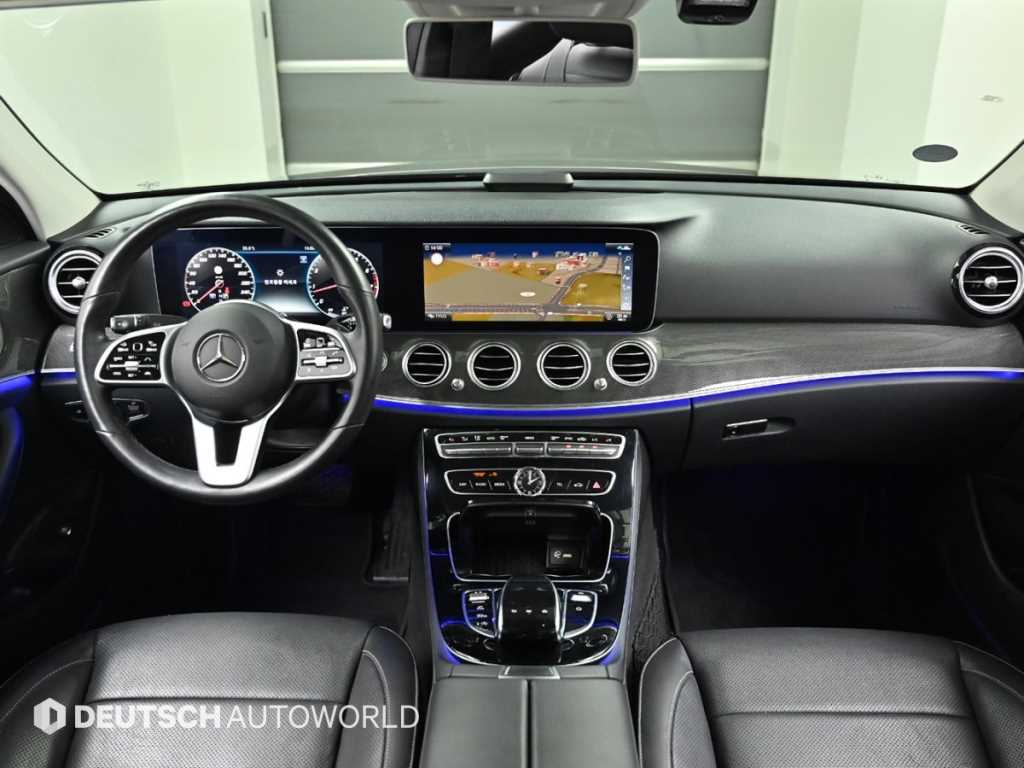 Mercedes Benz E class - Vista 7