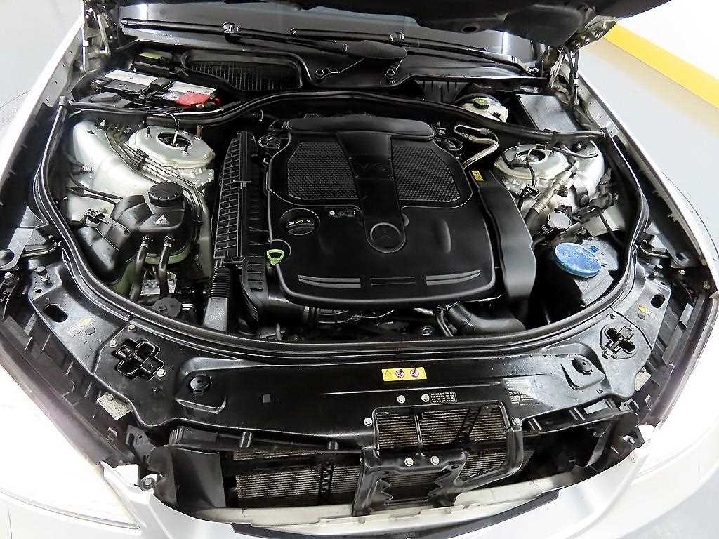 Mercedes Benz S Class 2012 Plateado - Importación desde Corea - HF Imports Iquique - Foto 19