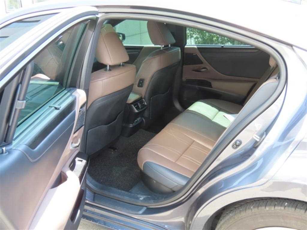 Lexus ES 2023 Gris - Importación desde Corea - HF Imports Iquique - Foto 14