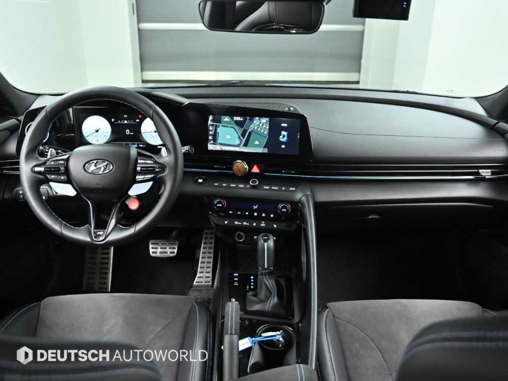 HYUNDAI Avante - Vista 7