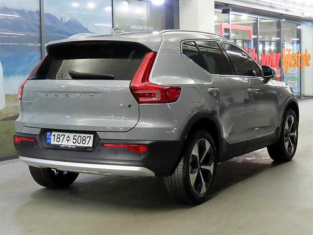 Volvo XC40 - Vista 4