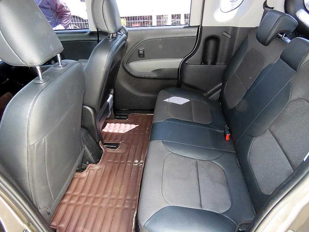 KIA Ray - Vista 6
