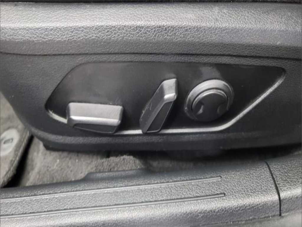 HYUNDAI Sonata - Vista 10