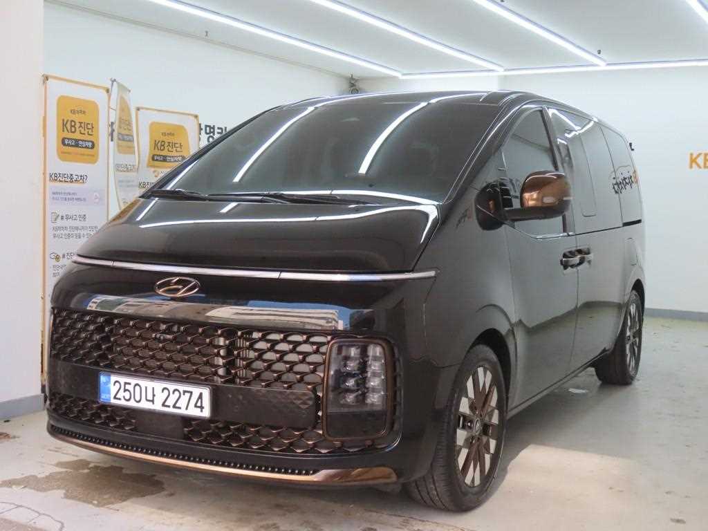 HYUNDAI Staria - Vista 2