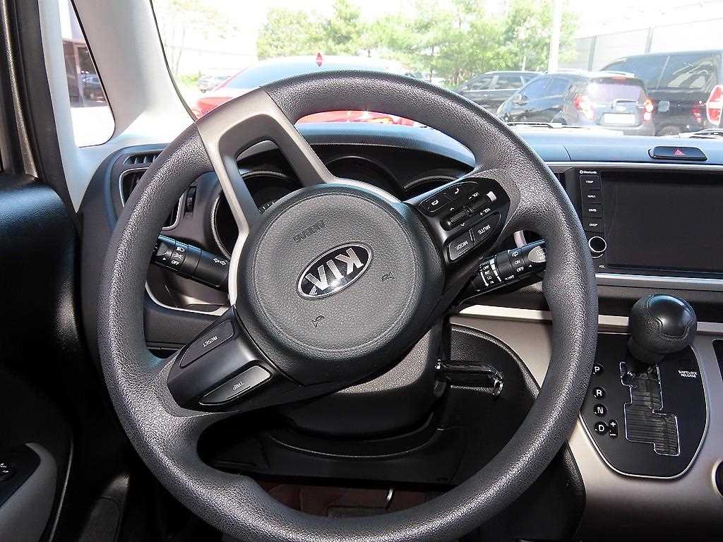 KIA Ray - Vista 8