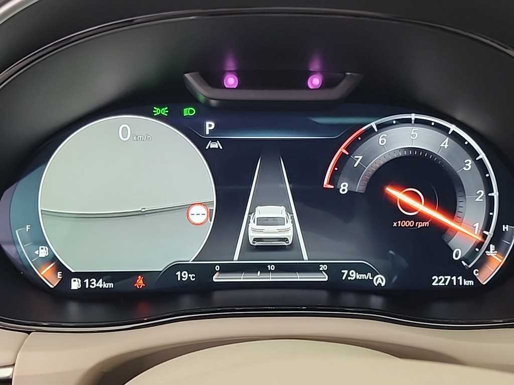 Genesis GV70 - Vista 6