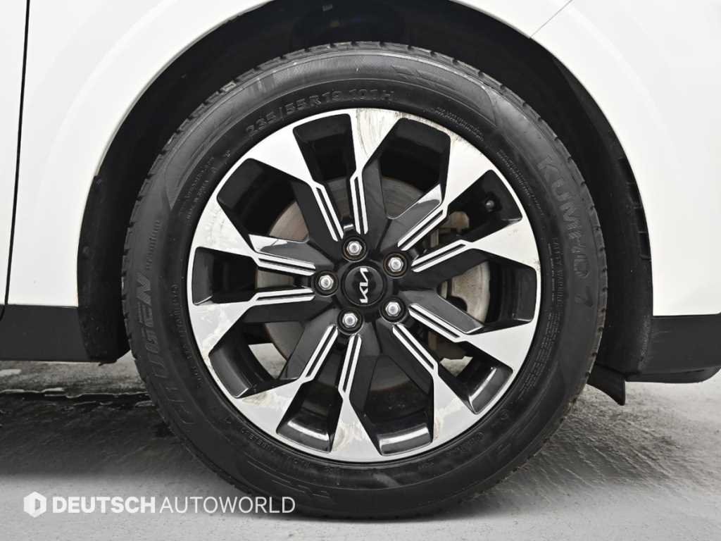 KIA Carnival - Vista 5