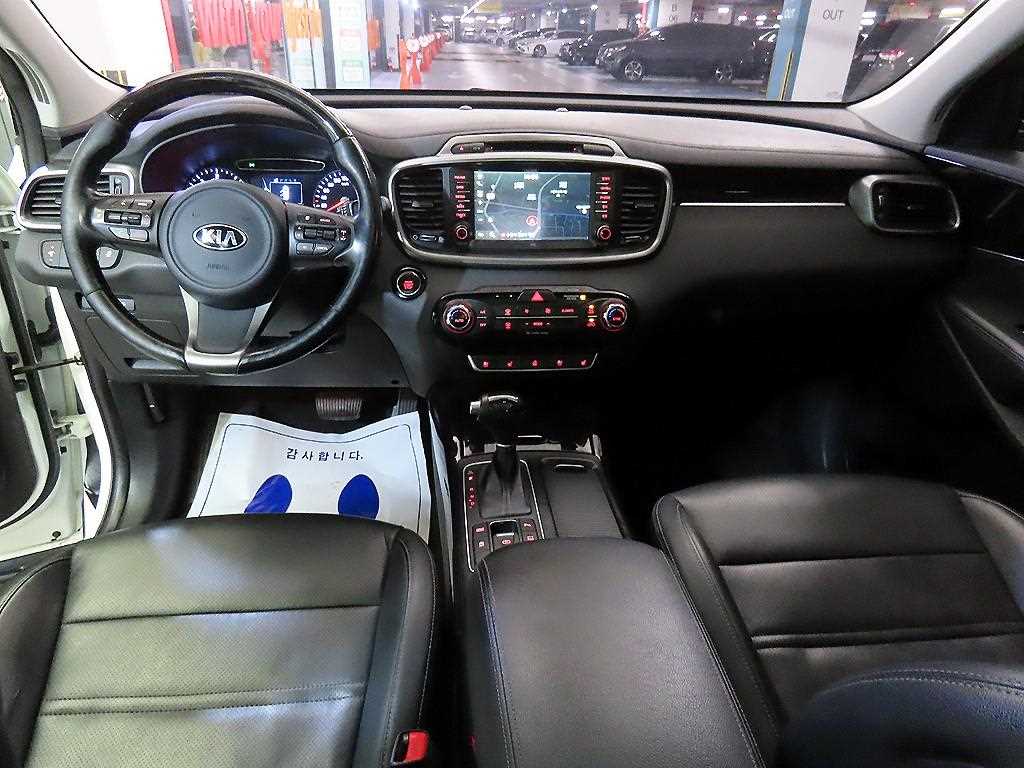KIA Sorento - Vista 10