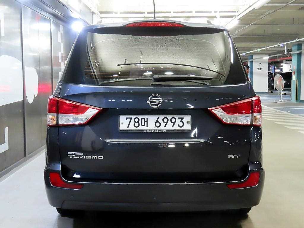 Ssangyong Korando - Vista 5